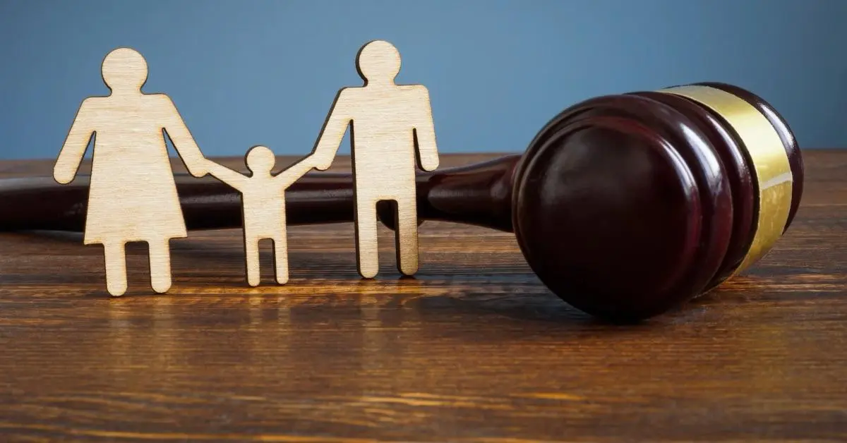 Imagem ilustrativa sobre a Busca Ativa do CNJ para adoção, destacando a importância da Justiça para unir crianças e famílias adotivas