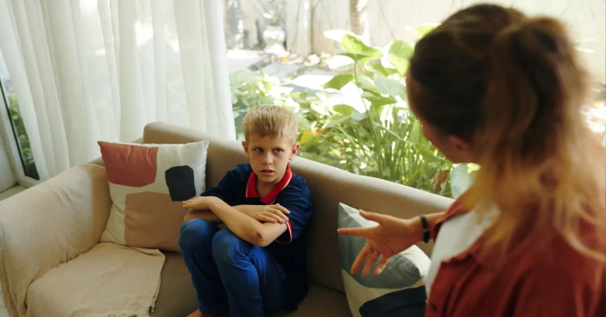 Perícia psicológica em caso de alienação parental avaliando vínculo emocional entre criança e responsável